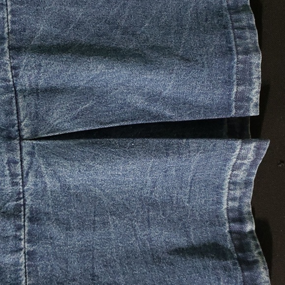 Keren Hart. NWT. Denim Jacket; Mandrin Collar; Ruffled Hemline. Size 1X - Picture 6 of 15